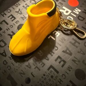 NLE Choppa boot keychain fctry lab yellow
